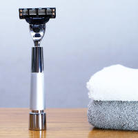 iRAZOR Clásico Cepillo De Barba Para Hombres Cuchilla De 3 Capas Mach 3 Herramienta De Aseo Con Mango Pesado Rasador De Cabello - details 0