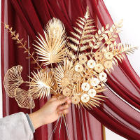 2/5Pcs Decoración De Flores Artificiales Doradas Para Decorar Habitaciones En Casa Año Nuevo Y Navidad Falsas Plantas Ornamento Para Fiesta De Año Nuevo 2023 - details 1