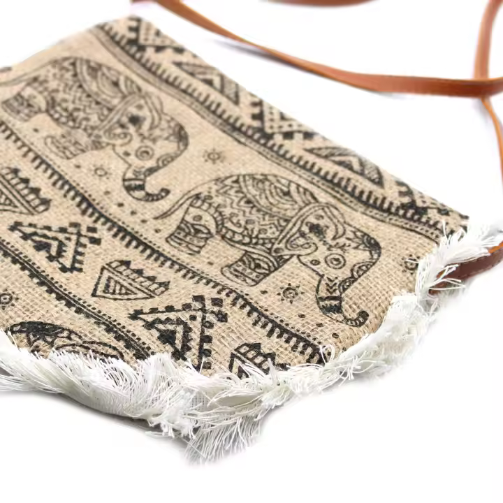 Bolso con flecos  - Estampado de Elefante - 1