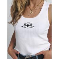 Camiseta tirantes "religión" de Aire Retro. Camiseta entalladita de canalé con bordado central "El amor es mi religión" Con un algodón súper gustoso que se ajusta al cuerpo pero sin marcar demasiado! - details 3