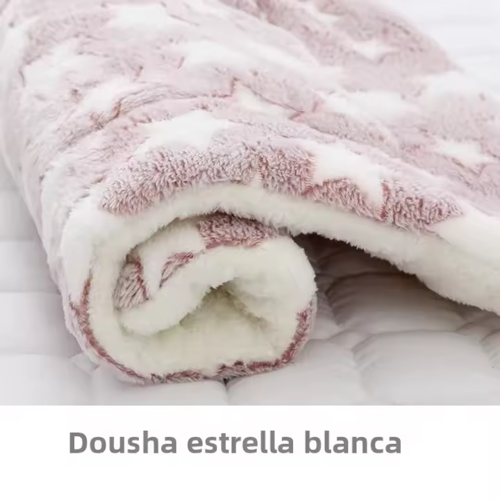 Alfombra De Mascota De Felpa Gruesa Y Suave Para Invierno Cama De Gato Y Perro Caliente Cojín De Algodón HuggleHounds - 1