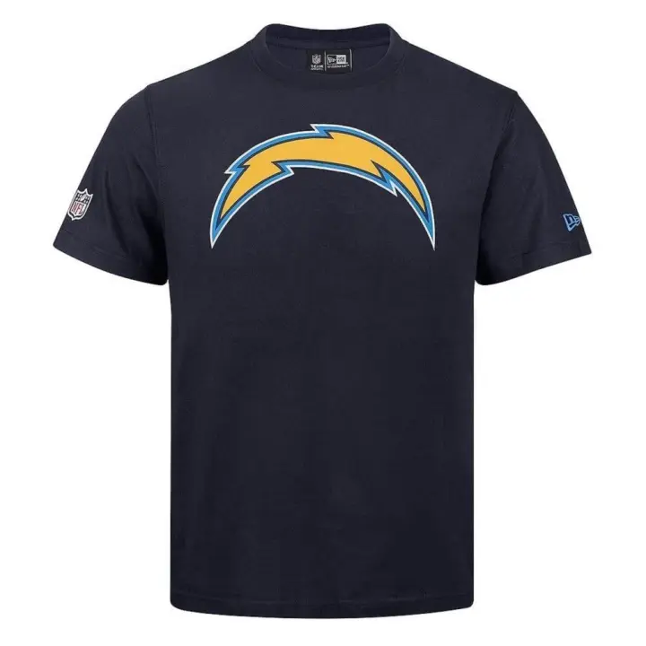 NOS NFL REGULAR TEE LOSCHA OSB: Camiseta NFL Regular Los Angeles Chargers, en color oscuro. Perfecta para los fanáticos que buscan una camiseta deportiva y cómoda. ✅ Entrega 24/72h a España (península) - 1
