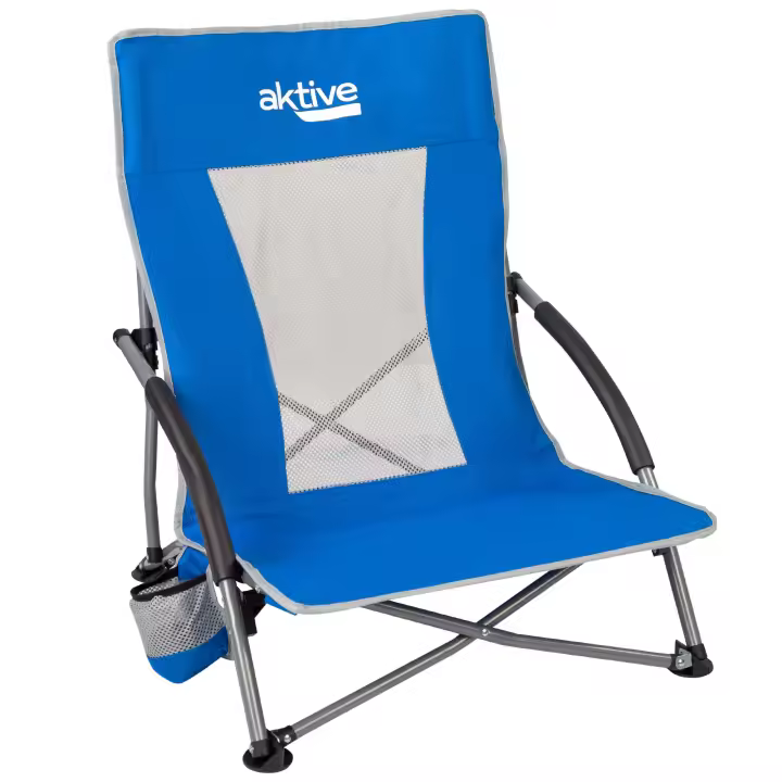 Aktive - Silla de playa plegable, asiento bajo, 50x51x67 cm, fabricada de acero, poliéster y rejilla, reposabrazos acolchados, con bolsillo lateral, máx. 110 kg, incluye funda, sillas de playa, sillas plegables, accesorios verano - 1