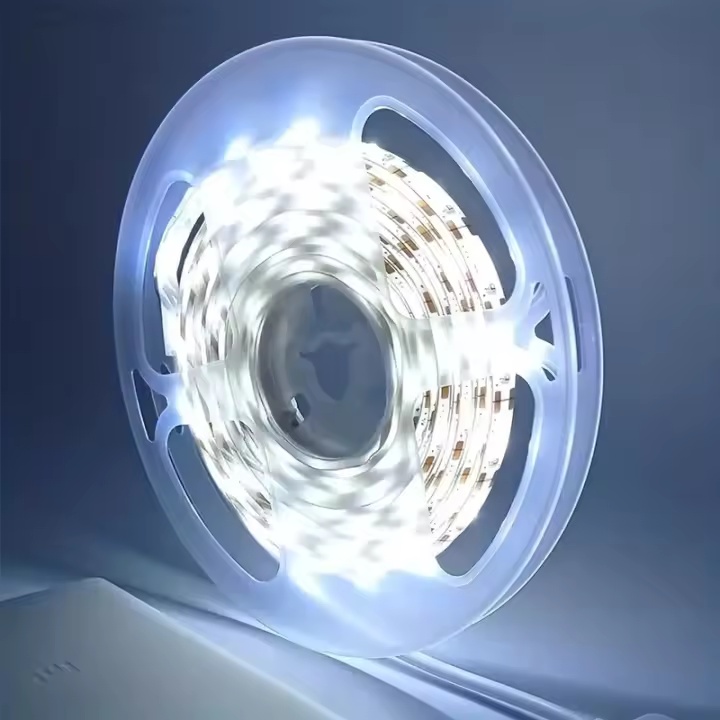 Tira De Luces LED Con Sensor De Movimiento 5m 12V Impermeable Para Iluminación Automática On/Off EU US UK Decoración De Habitaciones - 1
