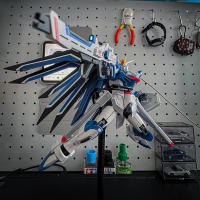 Figura De Colección XFS Hg Rising Freedom Con Soporte De Pegatina De Agua Modelo De Máscara Doble Decoración Juguete Para Regalo Para Adolescentes Y Adultos - details 2