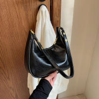 Bolso De Hombro Para Mujer De Color Sólido Versátil Bolso Cruzado Moda Bolsa De Armpit Que Puede Contener Teléfono Móvil - details 0