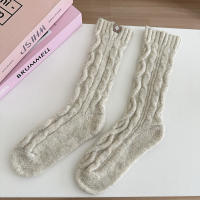 Calcetines De Lana Tejida Calientes Estilo Simple De Color Sólido Japoneses Coreanos Casuales Medio Tobillo Twist Rayados - details 4