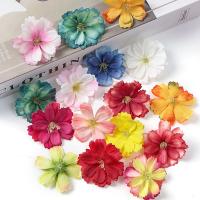 30Pcs Rosas Artificiales Para Decoración De Hogar Y Boda Accesorios Para Artesanía Y Wreaths Cabezas De Flores De Seda Tamaño 4.5cm - details 1