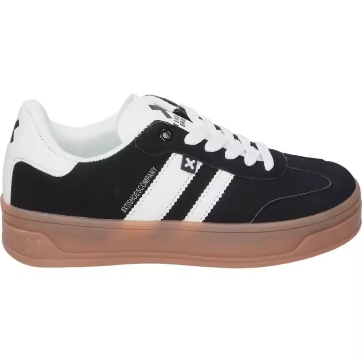 XTI | Zapatillas con Plataforma XTI para Mujer – Deportivas Bajas en Color Negro con Detalles en Blanco – Sneaker con Cordones – Casual – Plataforma Media – Tendencia – Cómodas y Versátiles – Modelo 143483 - 1