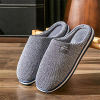 Tacones Bajos Para Hombre De Algodón Suave Y No Resbaladizos De Invierno Tallas Grandes 40-51 Zapatillas Interiores Cómodas Y Cálidas Con Forro De Peluche - details 3