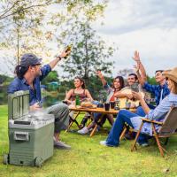 Outsunny Nevera Portátil Eléctrica 45L Refrigerador de Coche -20℃ a +20 ℃ 12V/24V Mini Frigorífico con Ruedas Compresor Pantalla LED Táctil para Hogar Camping Viajes Automóvil 64,5x43,5x53 cm Verde - details 1