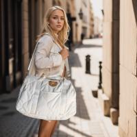 Bolso De Diáspito Grande Y Capacitivo De Otoño E Invierno En Negro Para Mamá Bolso De Viaje Adecuado Para El Día a Día Y Uso Diario - details 1