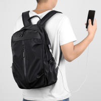 Mochila Negra Informal para Hombre de 14 Pulgadas con Carga USB - Impermeable y de Alta Calidad - Ideal para Viajes y Estudiantes - details 2