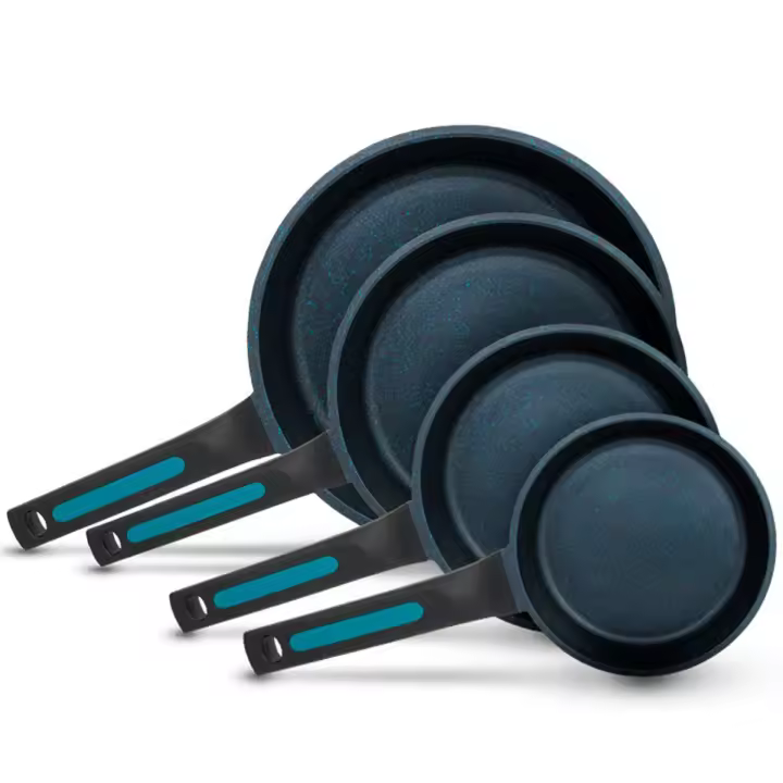 ARCOS Thera - Set de 4 Sartenes Antiadherentes (16, 20, 24 y 28 cm), Aluminio Fundido, Recubrimiento Antiadherente Eclipse®, Mango de Plástico y Silicona Azul, Apta Cualquier Cocina y Lavavajillas, Full Induction, Sistema Ahorro Energético - 1