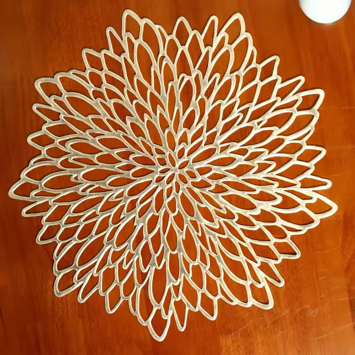 1pc Hermoso Tapete De Mesa En Forma Irregular De 15 Pulgadas Con Diseño De Flor De Hibisco Para Decoración De Comedor Bodas Y Restaurantes - 1