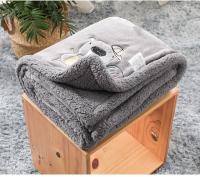 Manta Bebé De Algodón Flannel Con Bordado De Oso Cartoon Para Niños Y Niñas Recién Nacidos Manta De Sillín De Bebé Cubierta De Cama Para Infantes - details 3