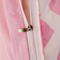 Juego De Cubierta De Edredón Con Diseño De Fresa Encantador 100% Microfibra Cama Suave Amigable Con La Piel Quilt Cubierta Juego Para Todas Las Estaciones - details 7