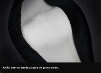 Cubierta De Volante De Coche Universal De Peluche Panda Cartoon Suave Y Fluffy Con Diamantes Winter Accesorios De Auto Para Mantener El Volante Limpio - details 9