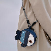 Mini Monedero Unisex Estilo Cowgirl Con Diseño De Pescado Y Estuche Para Auriculares Monedero De Denim Con Diseño De Patchwork Versátil Y Moda - details 2