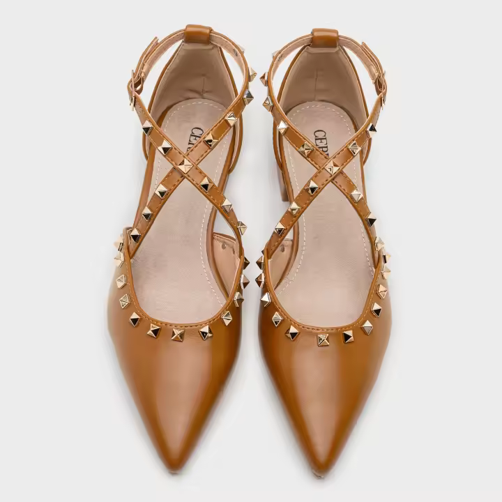 Zapatos Planos con Tacón Bajo con Tachuelas y Punta Fina, Bailarinas Mujer Puntera Fina con Tiras Cruzadas y Tachuelas Metálicas Estilo Rock Chic - 1