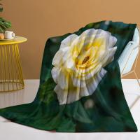 Manta Suave De Punto De Coral Con Diseño De Rosa Chino Amarilla Y Hoja Verde Para Adolescentes Adultos Y Niños Manta Cálida Y Acolchada Para Uso En Casa Picnic Viaje Y Hospital - details 1