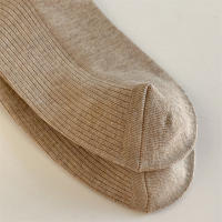 Calcetines De Mujer Estilo Retro Breves De Color Sólido Casual Transpirables Para Otoño E Invierno Suaves Y Cómodos - details 13