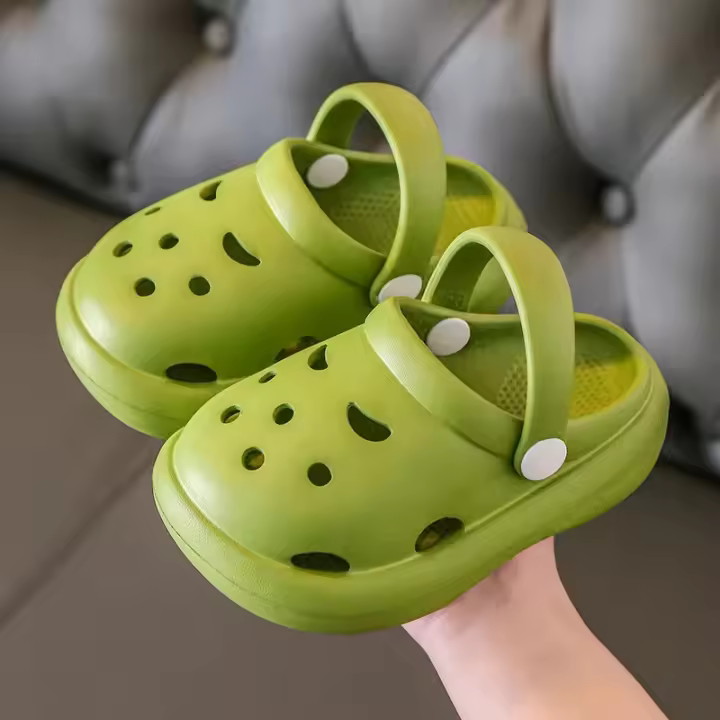 Zapatillas De Jardín Para Niños Resistentes Y Antideslizantes Con Encantos De Navidad Y Halloween Para Niños Y Niñas De Toda La Season - 1