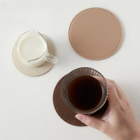 5pcs Coasters Redondos De Color Sólido Estilo Simple Tapete Lavable Antideslizante Y Aislante De Calor Para Mesa - details 3