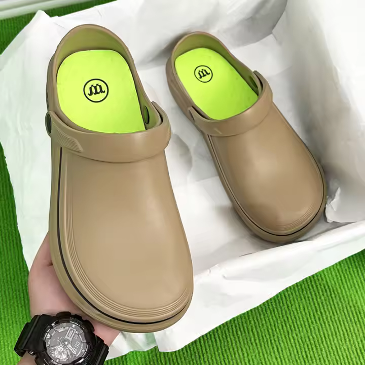 Sandalias Para Hombre Impermeables Antideslizantes Y Resistente Al Aceite Zapatos De Cocina Cómodos Clogs Para Jardín Adecuados Para Trabajar Al Aire Libre Pesca - 1
