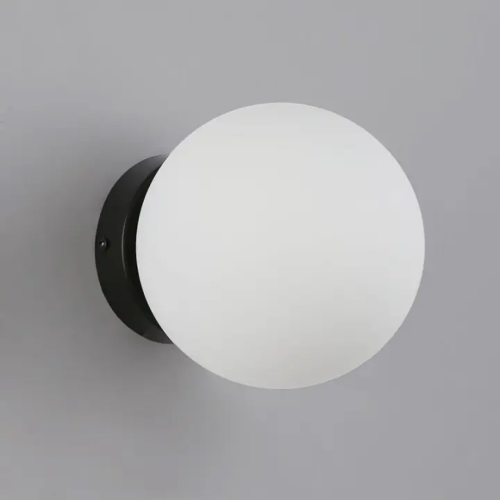 ALPINALUZ Aplique de Pared y Lámpara de Techo Bola Ø150 mm Cristal Opal E27 IP44  para Baños y Exteriores Cubiertos - 1