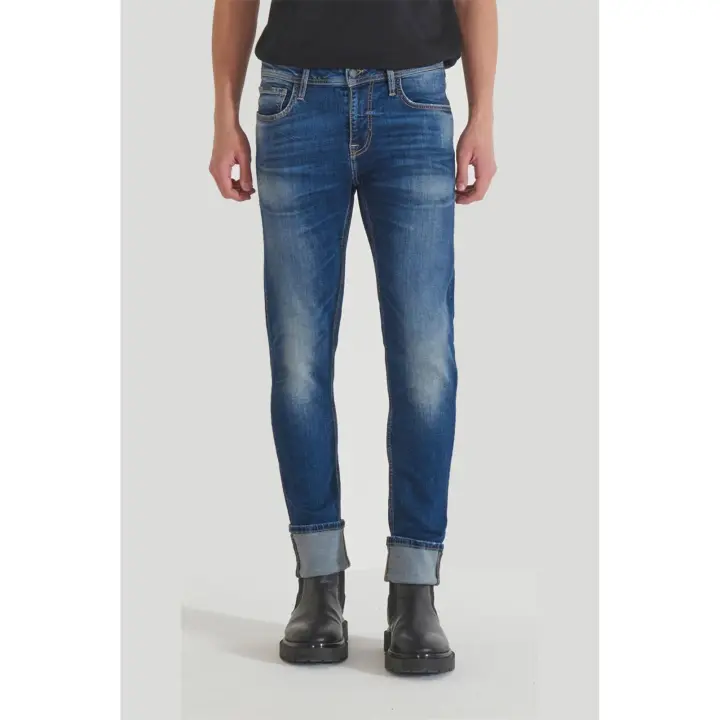 Antony Morato pantalón vaquero para hombre con corte ajustado y estilo moderno. Imprescindible en tu fondo de armario M8 - 1