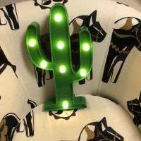 Lámpara De Noche En Forma De Cactus Verde Operada Por Batería Mini Lámpara De Mesa Para Decoración De Habitación Montaje En Pared Material Plástico - details 7