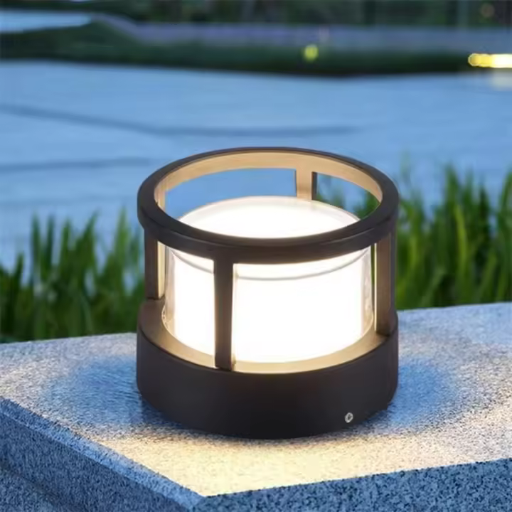 SOMY Lámpara solar, lámpara de pie redonda europea para césped, luz de columna para exteriores, impermeable, iluminación exterior, paisaje, patio o lámpara solar de patio - 1