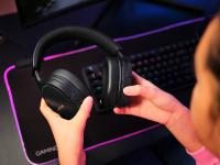 Trust Gaming GXT 491 Fayzo - Auriculares Gaming Inalámbricos con Sonido Envolvente 7.1, Bluetooth y Conexión de Batería Recargable de 22 Horas, Micrófono Desmontable, Iluminación RGB, Compatibles con PC, PlayStation y Nintendo Switch - details 2