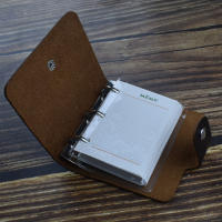 Cuaderno De Memoria Semanal Portátil Para Viajes Con Cubierta De Cuero Genuino Y Botón Nochebre De 120 Hojas Planificador Diario - details 2
