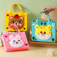 Set De Manualidades Para Niñas DIY Bolsa De Animal De Punto De Terciopelo Kit De Artesanía Para Principiantes Juguetes Hechos a Mano Para Aprender a Coser - details 0