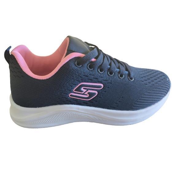 Deportiva El Modelo 101 de la marca PERVERSA es una zapatilla deportiva muy versátil y cómoda para mujer. Viene en un hermoso color gris-azul con detalles en azul, rosa y negro, y su suela es beige-azul, rosa y negro, además de ser completamente blanca.