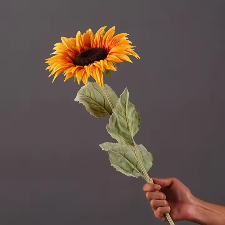 1PC Simulación Girasol Decoración De Casa Para Fiesta De Boda Y Festival Interior Y Exterior Artificiales De Plástico - 1