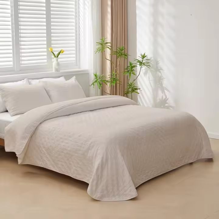 Colcha Bouti Modelo Greta Garbo, Color Beige, Icelands - 1