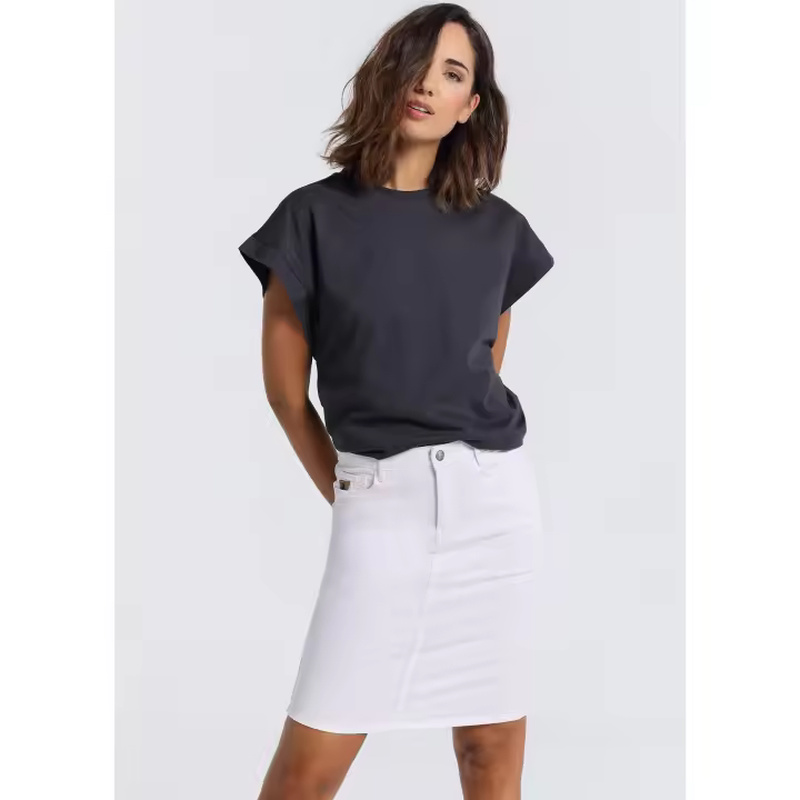 Falda Tejana Lois Jeans - Corta - Tallaje en Pulgadas - Cómoda y Moderna - 1