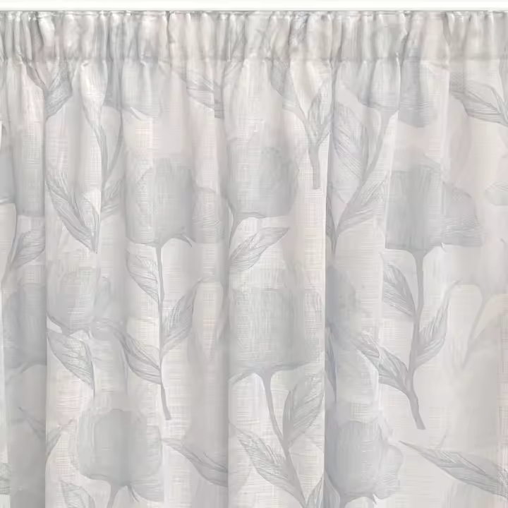 Cortina translúcida, visillo en estampación digital confeccionada en cinta multifunción (cinta fruncidora o pasabarras), combina diseño floral y colores agua y azul. Cortinas para salón, dormitorio y cocina. Medidas: 140x270 Hecha en España. - 1