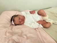 Muñeca De Bebé Reborn Realista NPK 19 Pulgadas Tamaño Finalizado Dormida Piel 3D Con Cabello Y Raíces En Mano Para Niños Y Niñas De 14 Años Y Más - details 0