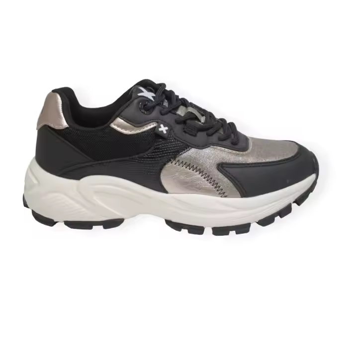 SNEAKER XTI 143385 COMBINADO EN ORO Y NEGRO - 1