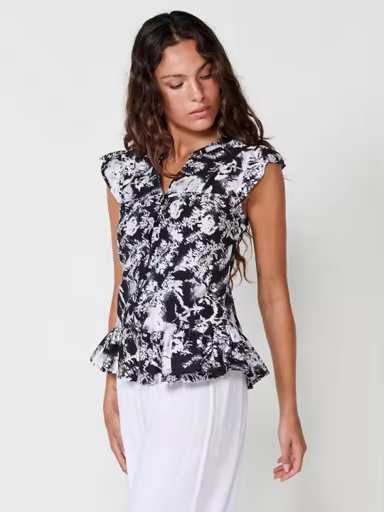 Koroshi Blusa de Manga Corta, Cuello Mao, Volantes en Mangas y Bajo, Cierre con Botones Frontales y Estampado Abstracto en Negro - 1