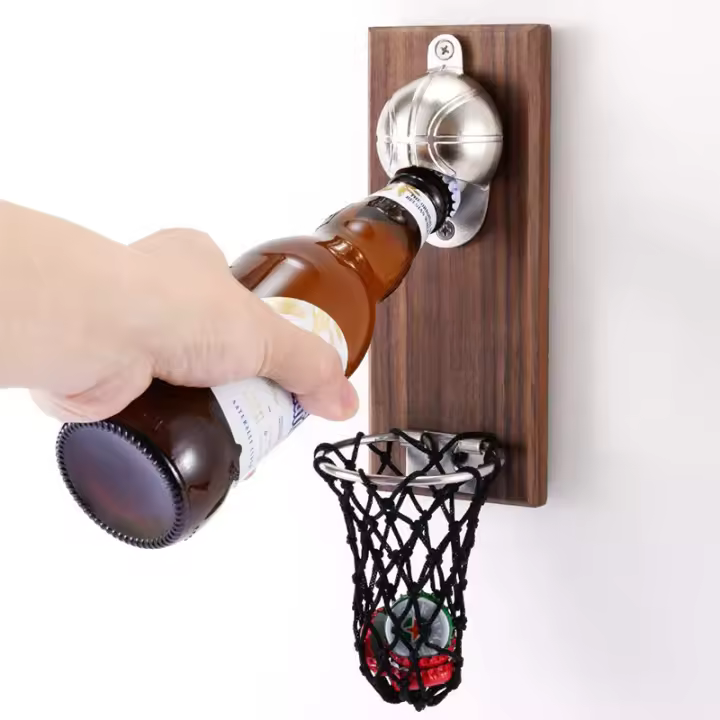 LMETJMA Abrepuertas De Baloncesto Magnético Con Portajarras Y Cather De Madera Colgante Ecológico Regalo Ideal Para Amantes Del Baloncesto JT82 - 1