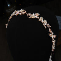 Diadema De Boda Hecha a Mano Con Flores De Concha Y Cristal Imitación Perla Accesorio Para El Cabello De Novia Tiara De Mujer - details 2
