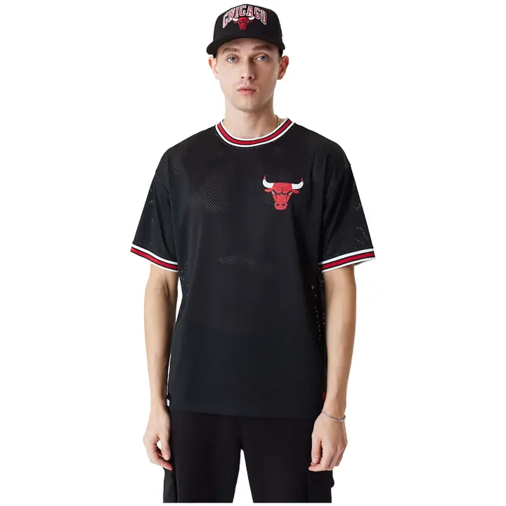 Camiseta de Manga Corta New Era Chicago Bulls para hombre en color negro - 1