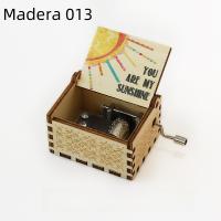 Caja de música manual de madera, con tallado retro (o talla antigua) - Regalo de cumpleaños con impresión a color - details 29