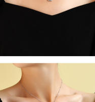 Encanto Collar con colgante de corazón de naipes de estilo europeo y americano, cadena de clavícula encantadora para mujer, cadena de clavícula de acero de titanio y oro de 18 quilates, joyería de acero inoxidable de moda - details 3