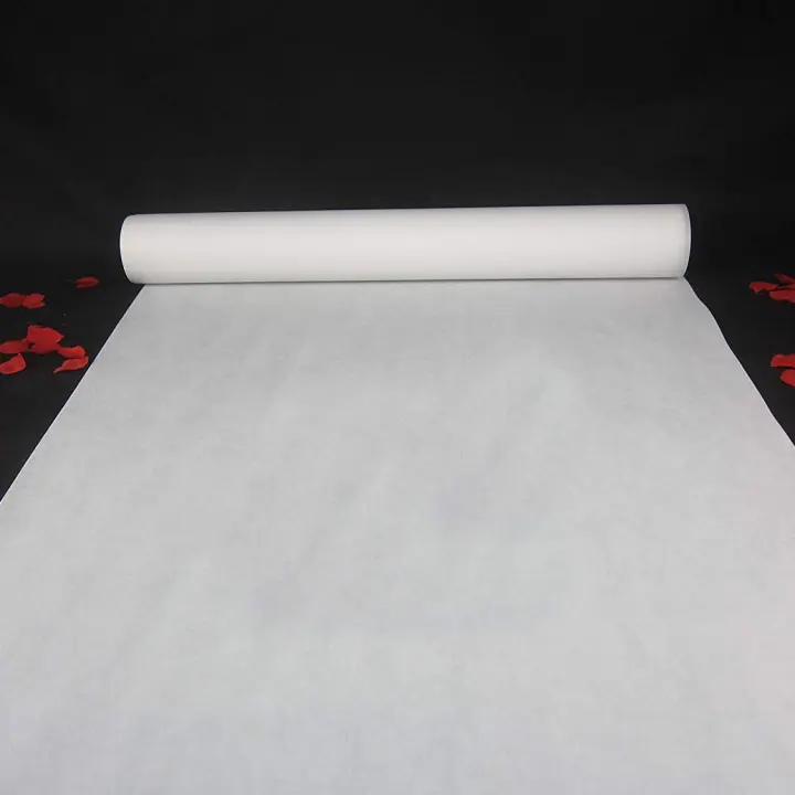 Carpetilla Blanca Antideslizante Para Corridos Interior Y Exterior Ideal Para Graduaciones Bodas Y Fiestas De Compromiso - 1